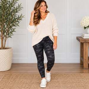 Simply Vera Vera Wang 1X Black Camo High Rise Leggings Shiny Foil NWT